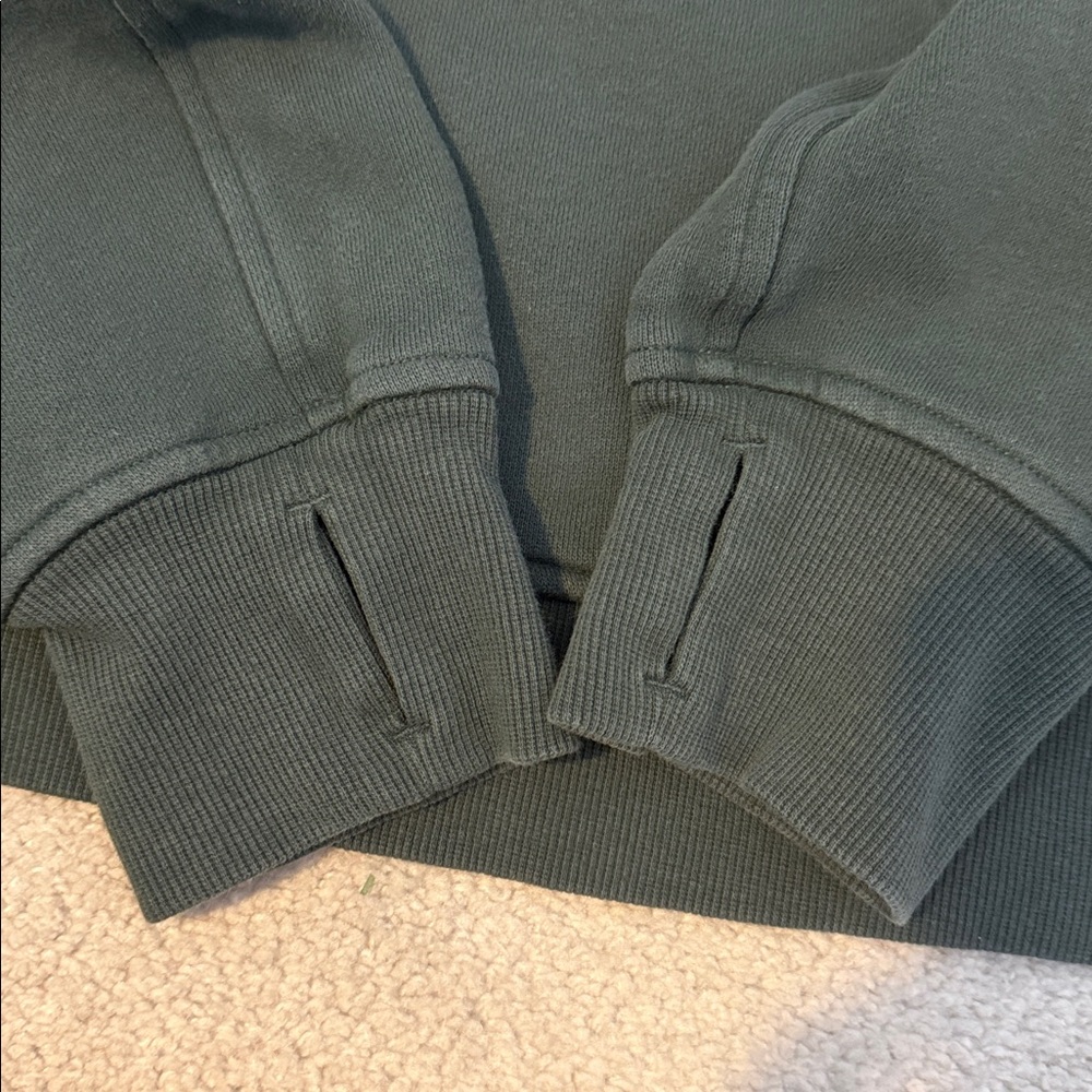 Lululemon M/L cropped hoodie - Picture 6 of 8
